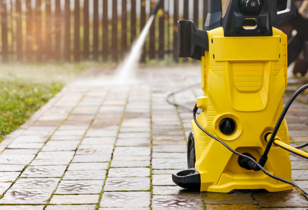 Best Playground Equipment Cleaning  in Wayzata, MN
